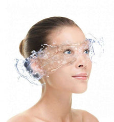woman with splashing water around face representing hydration from Pro-Vitamin B5 Panthenol Super Hydration Power Gel